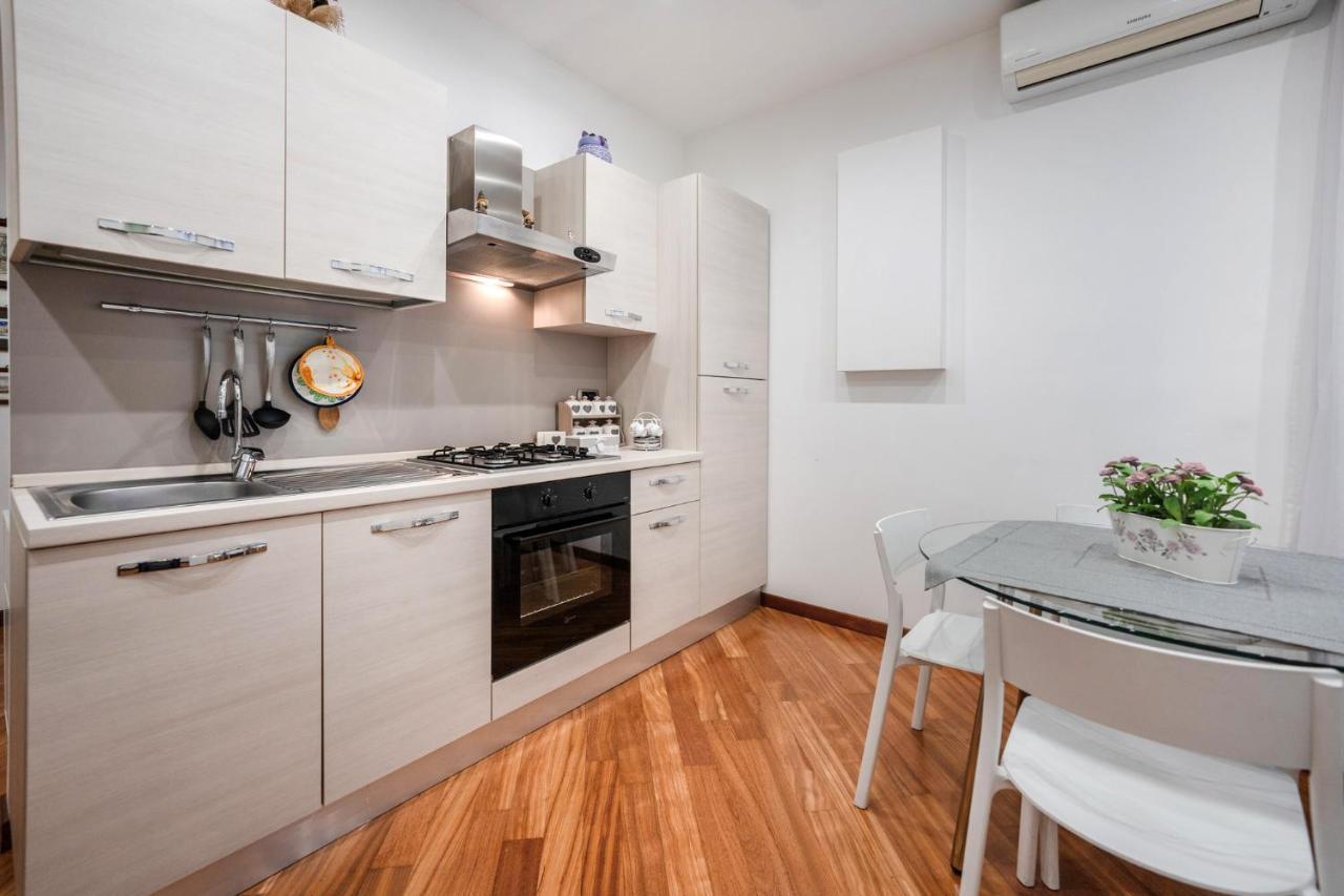Napoli Charming Apartments Vomero "Fashion And Glamour" エクステリア 写真